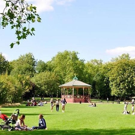 Large London Apartment Near Portobello Market, Notting Hill Eksteriør billede