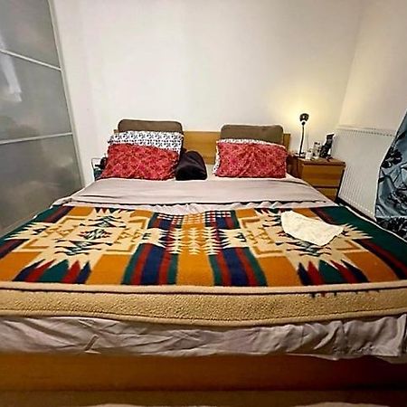 Large London Apartment Near Portobello Market, Notting Hill Eksteriør billede